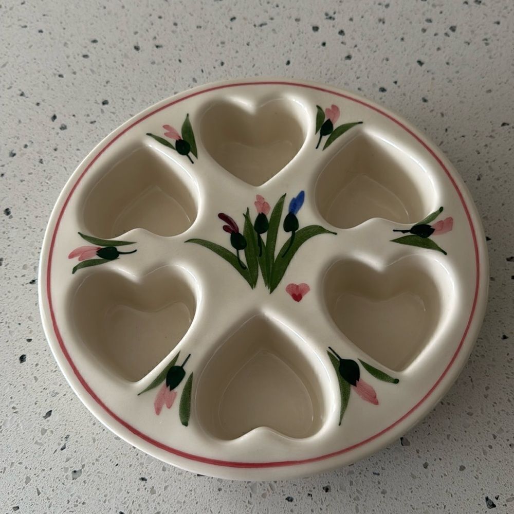 CLAY DESIGN VINTAGE 90s Pottery Hearts Cupcake Pan Hand Painted Irises EUC
